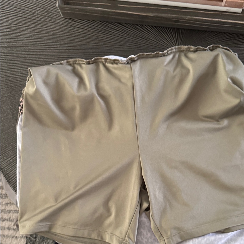 Chico's‎ Zenergy Skort - Black Tan Green Animal Print - Size 1.5 / US 10 - EUC - Picture 10 of 10